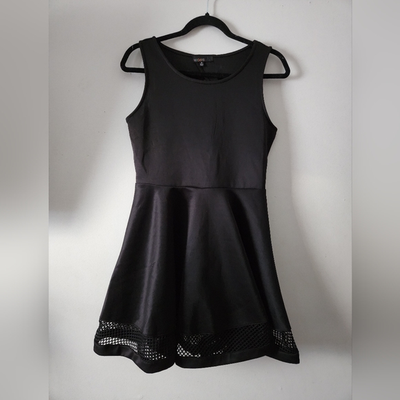 Weavers Dresses & Skirts - Black Sleeveless Dress